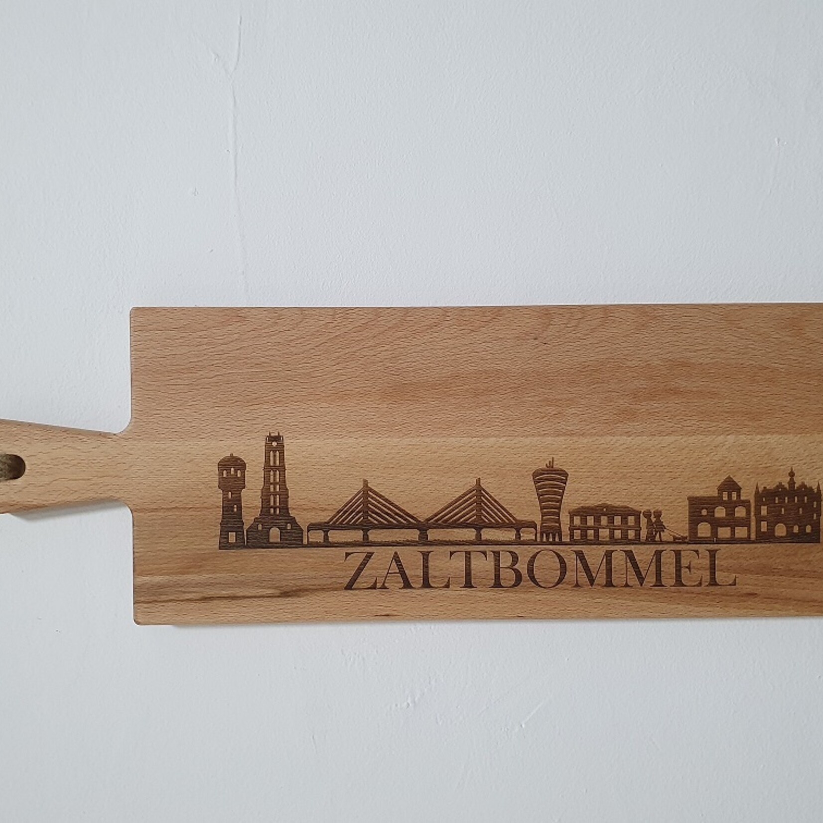 Bij Lien borrelplank beukenhout skyline Zaltbommel