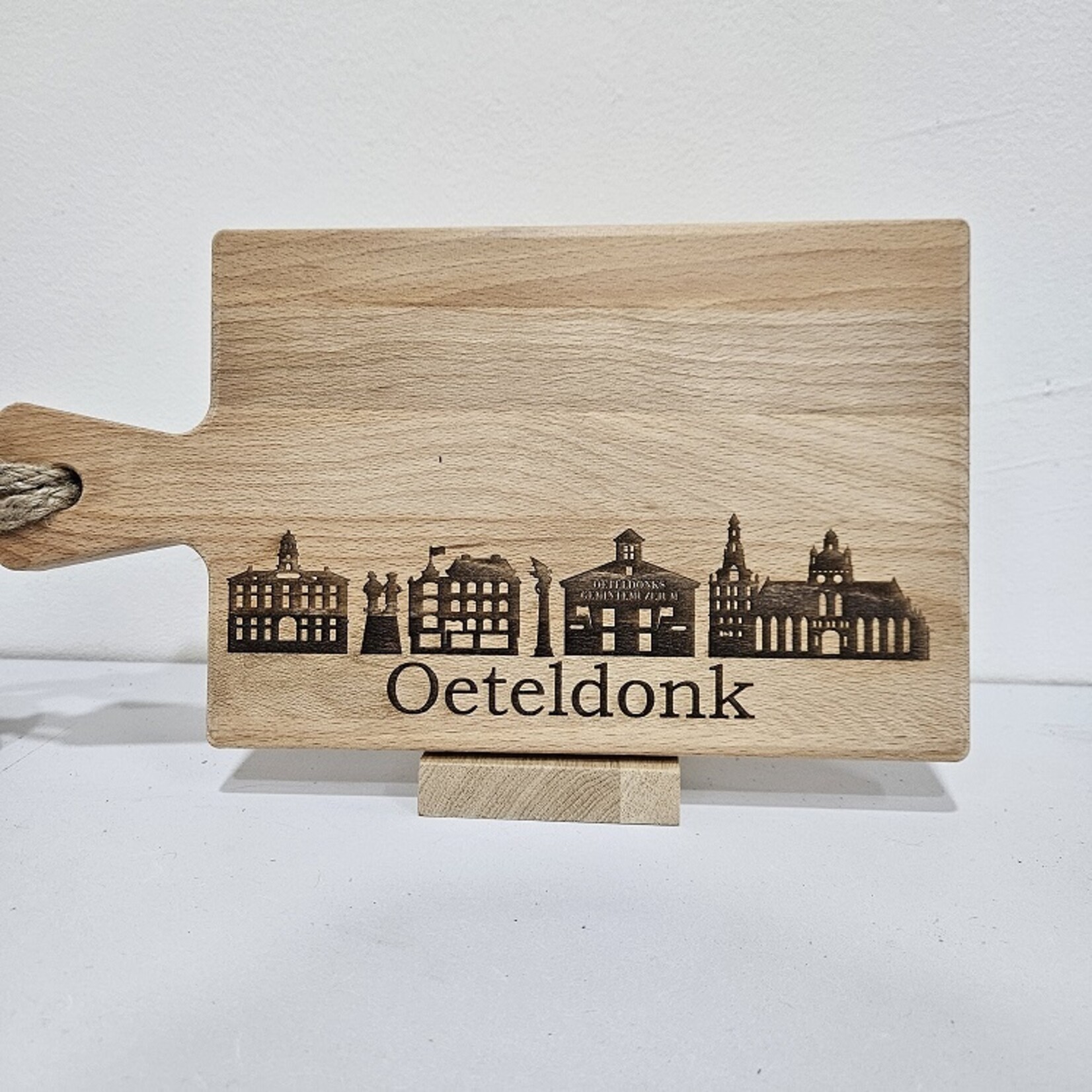 Bij Lien borrelplank beukenhout skyline Oeteldonk