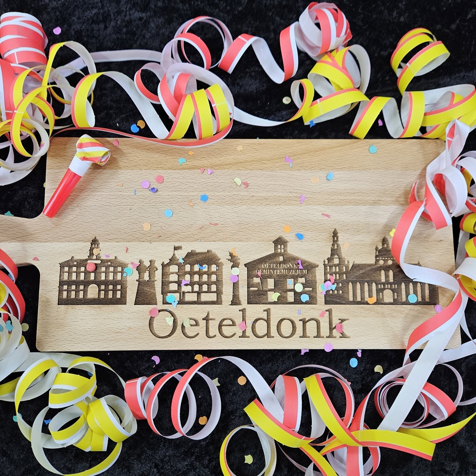 Bij Lien borrelplank beukenhout skyline Oeteldonk