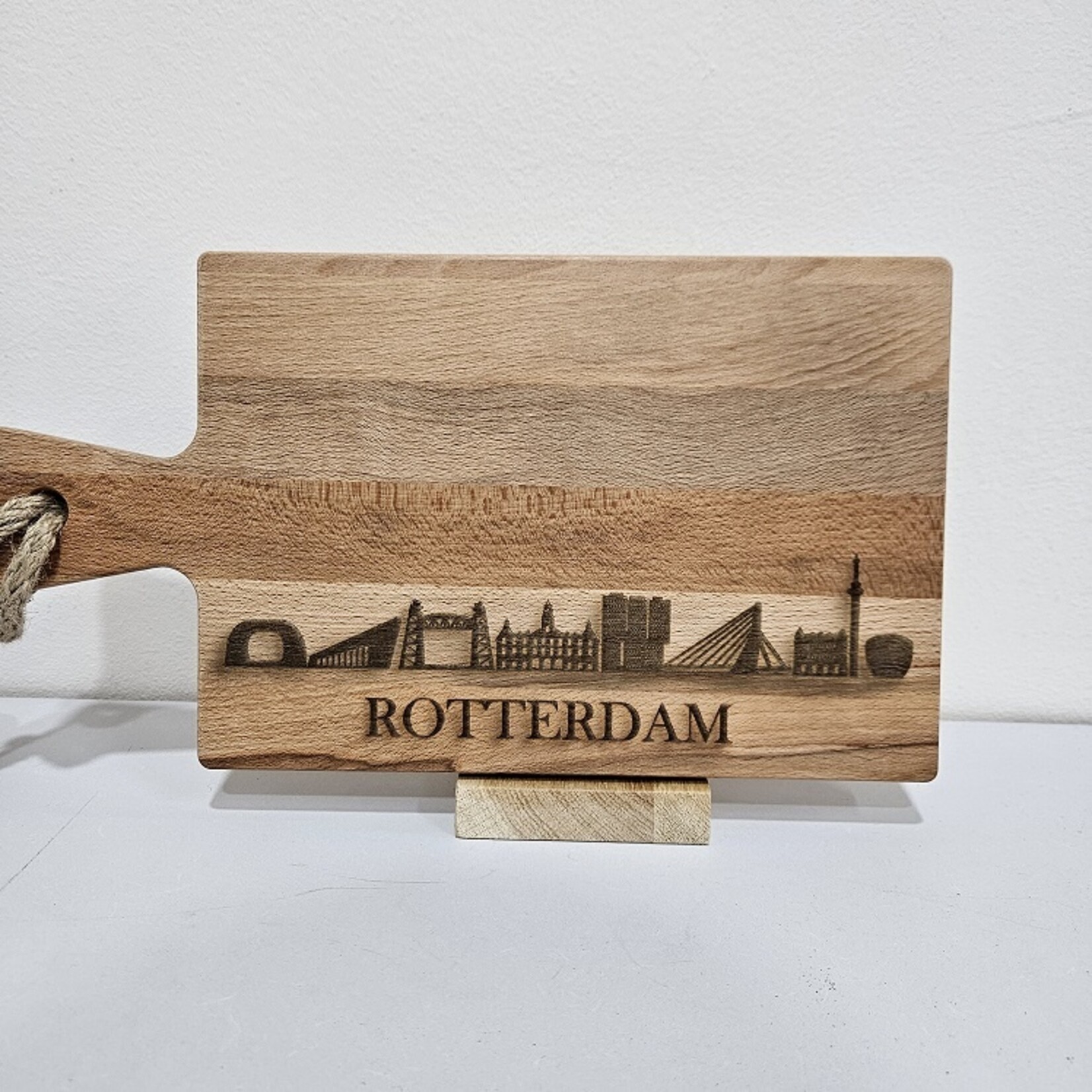 Bij Lien borrelplank beukenhout skyline Rotterdam