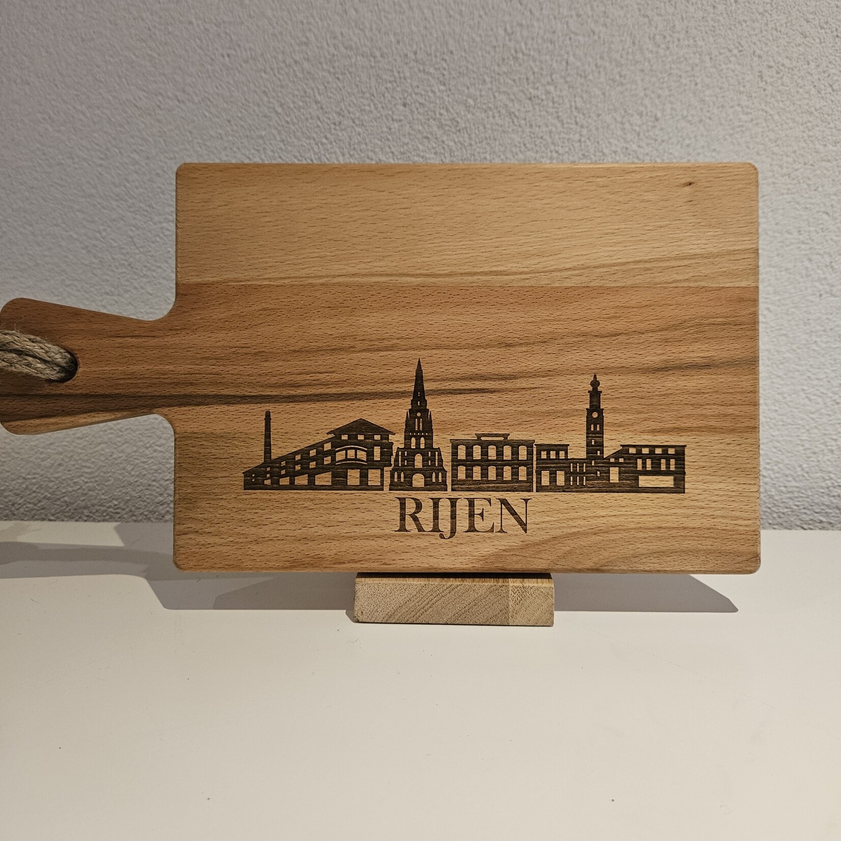 Bij Lien borrelplank beukenhout skyline Rijen