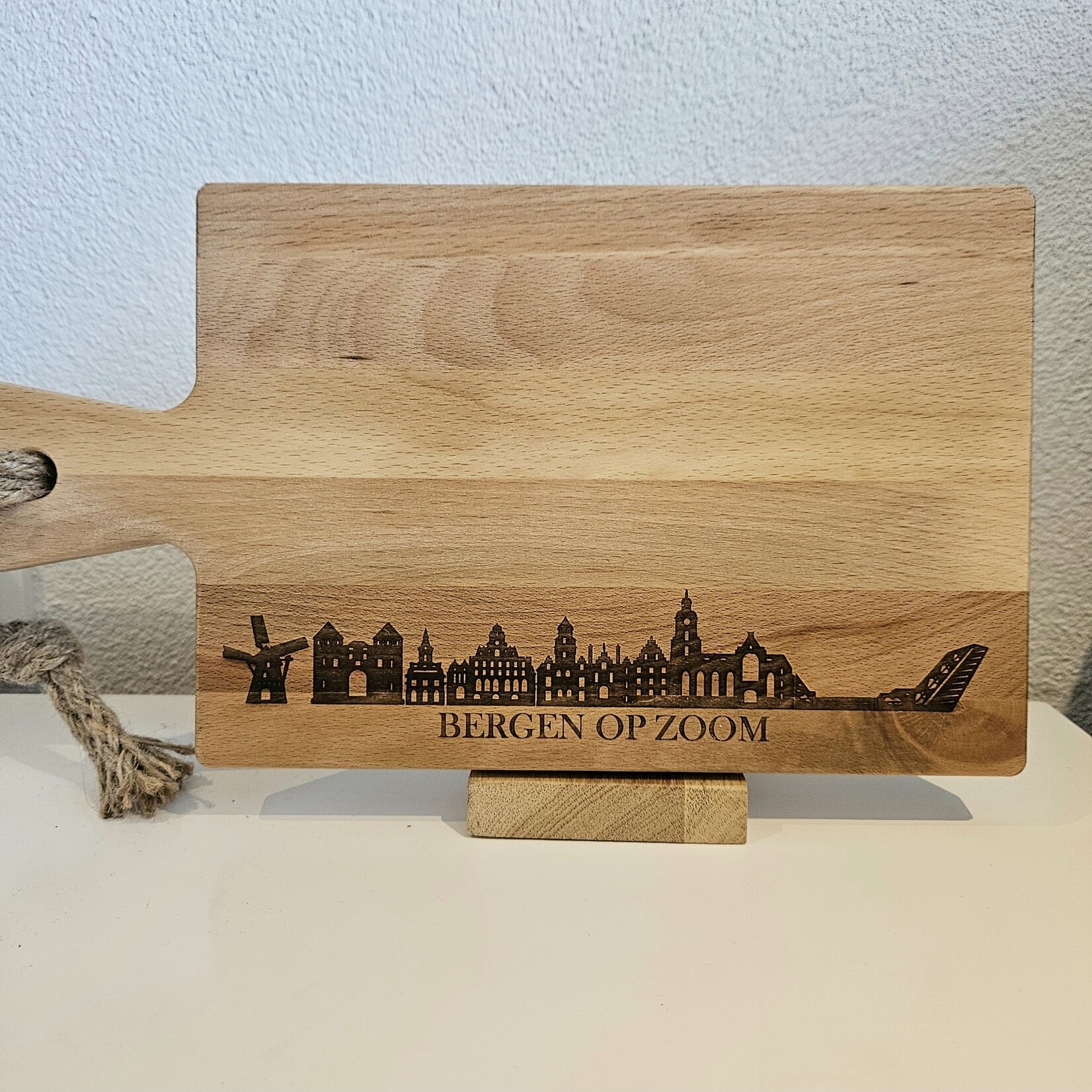 Bij Lien borrelplank beukenhout skyline Bergen op Zoom