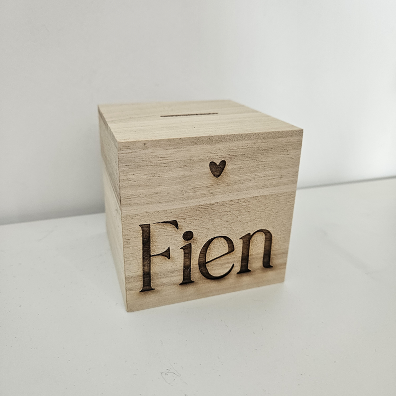 Houten spaarpot met naam