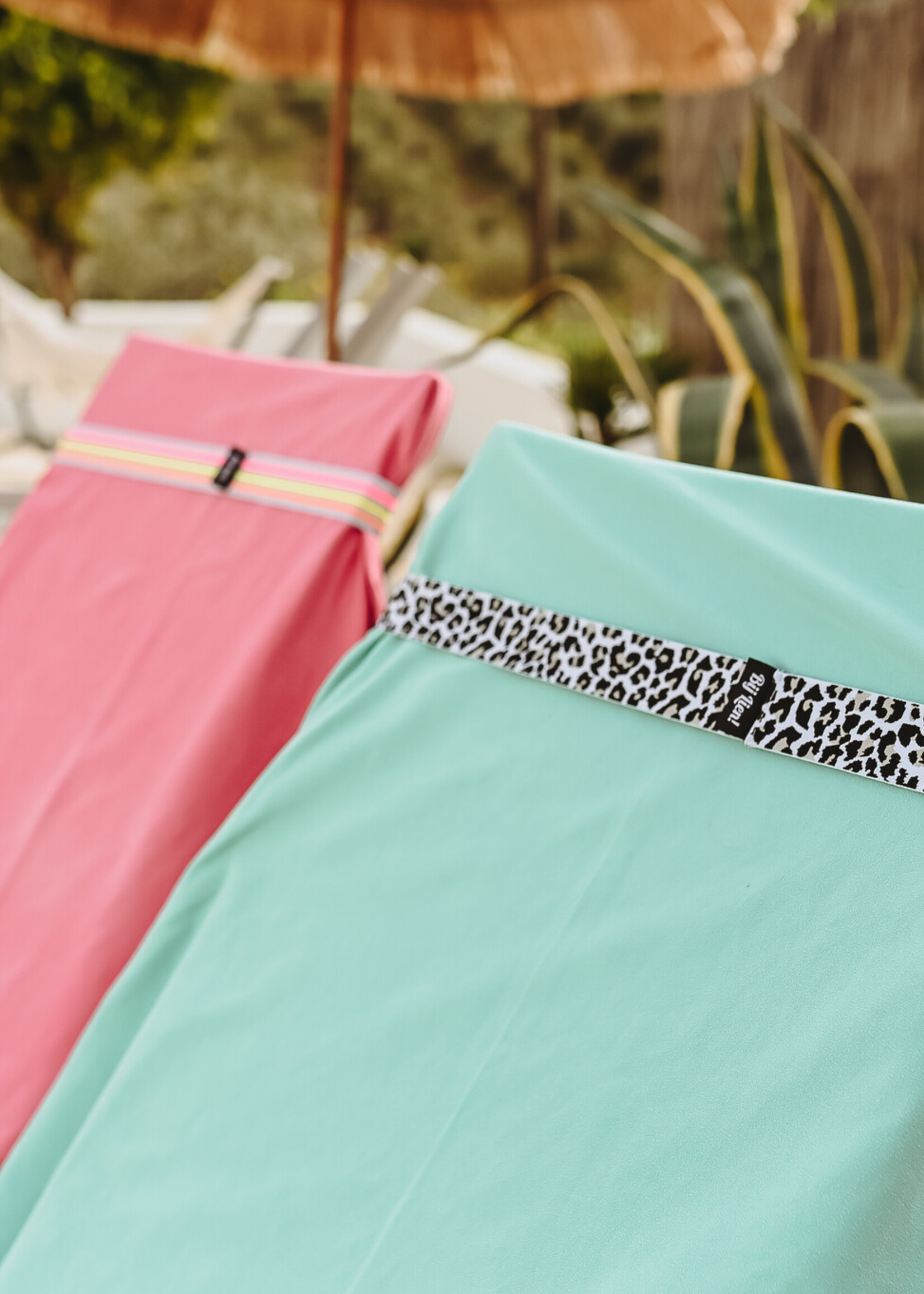 Bij Lien Beach towel strap -Glitter  Gold