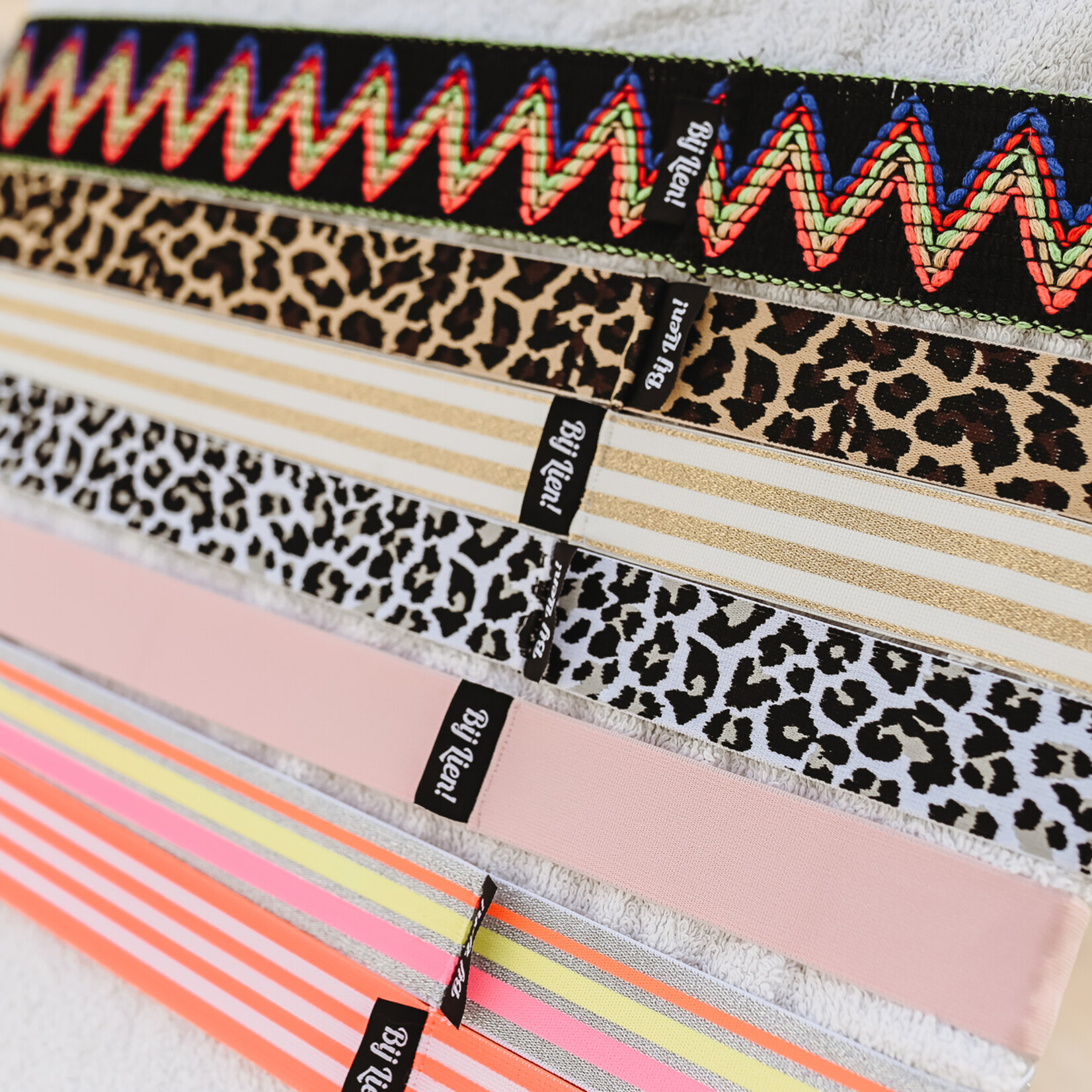 Bij Lien Beach towel strap -Glitter  Gold