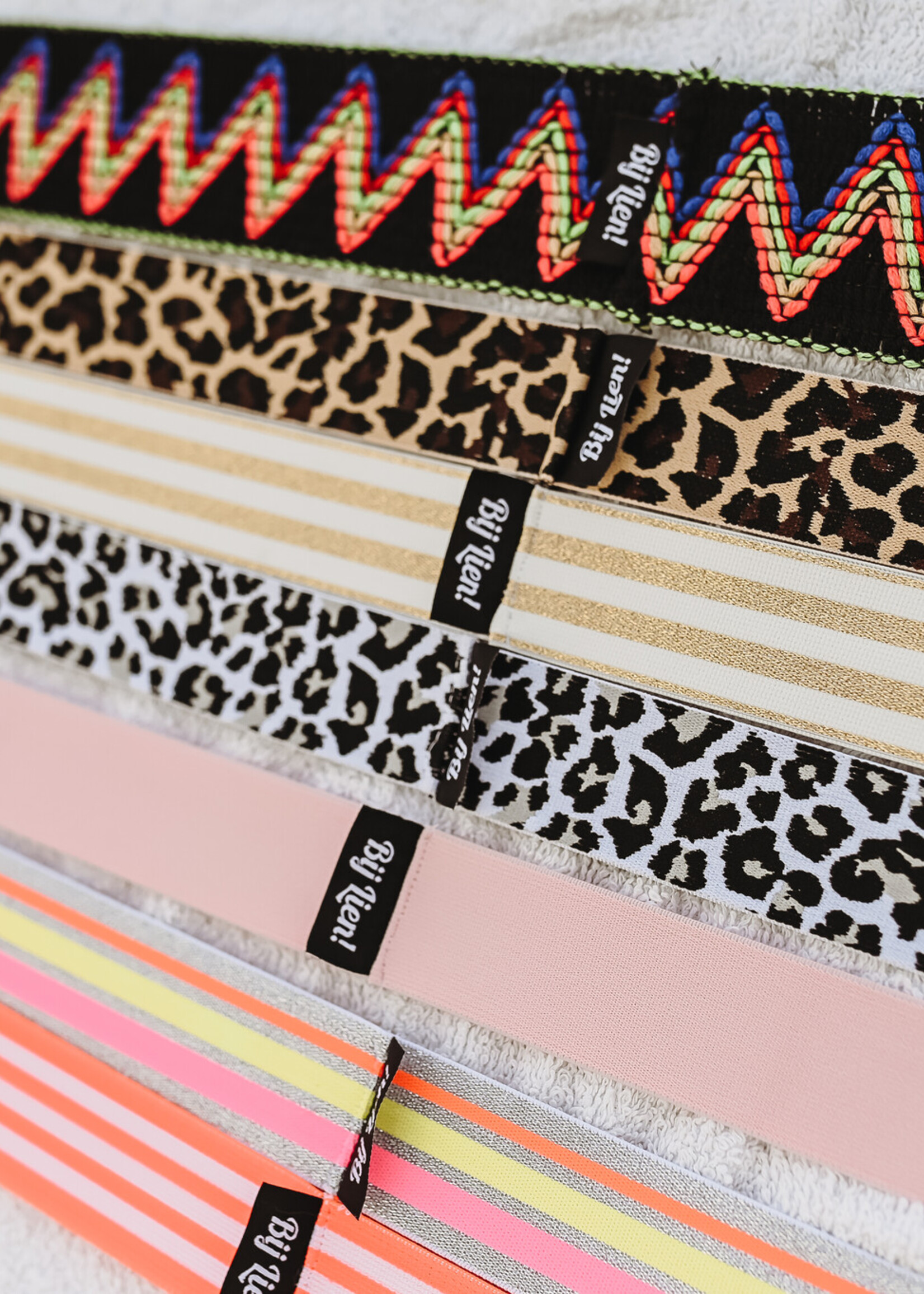 Bij Lien Beach towel strap -Glitter  Gold