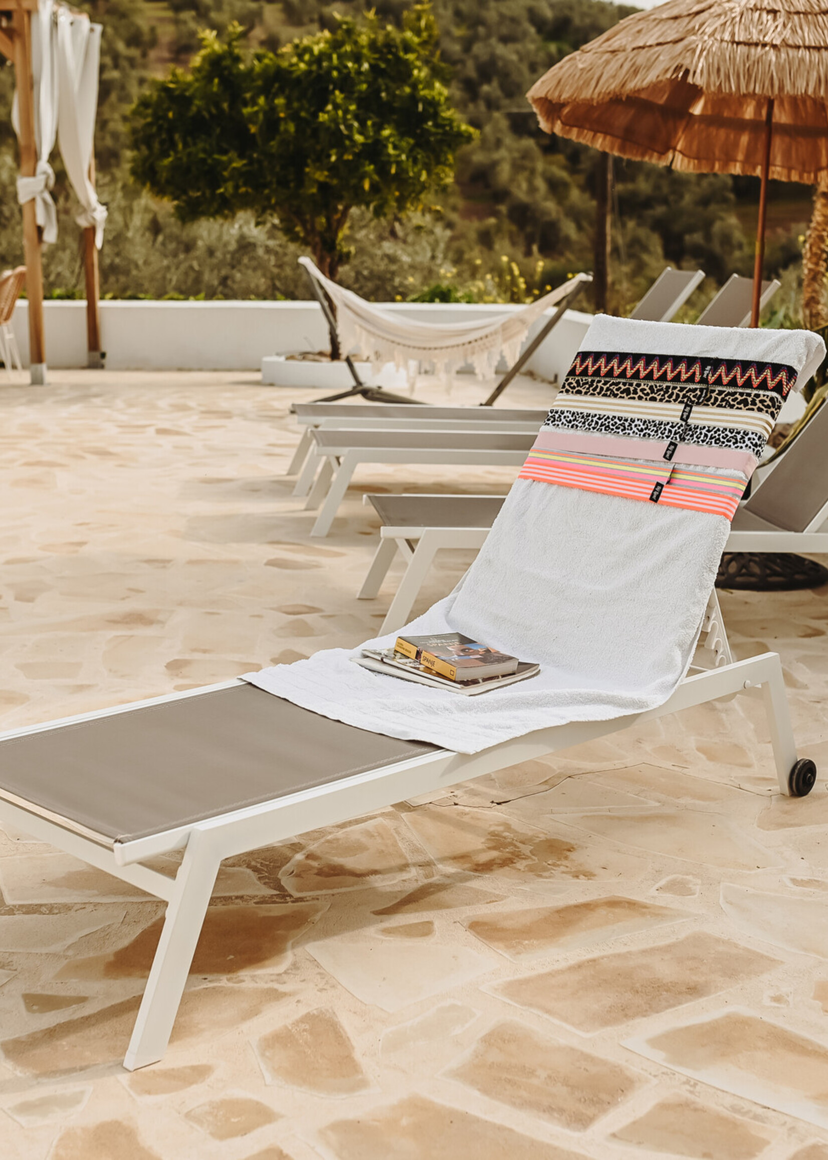 Bij Lien Beach towel strap -Glitter  Gold