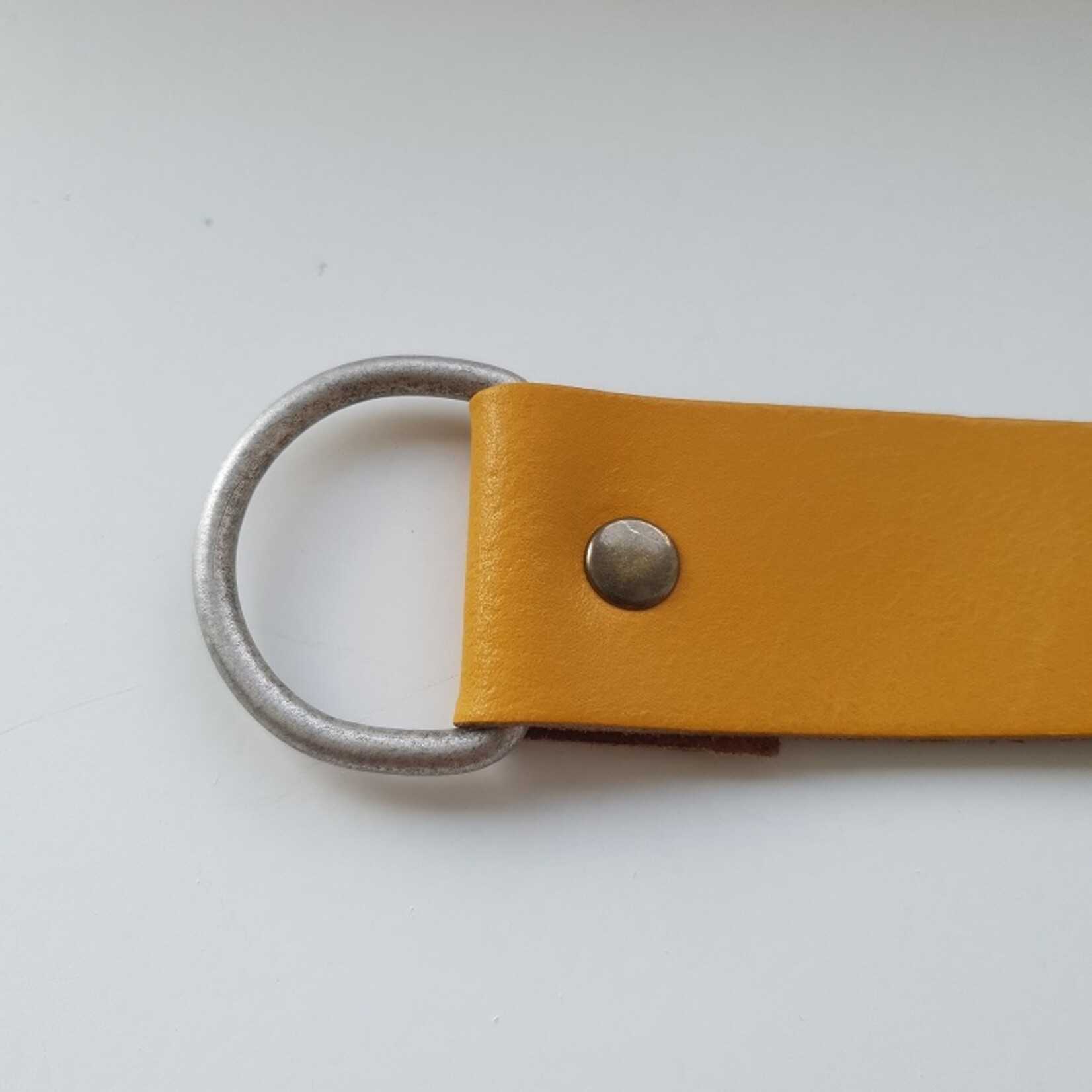 Bij Lien Gordijn embrasse leer 3 cm Oker Geel