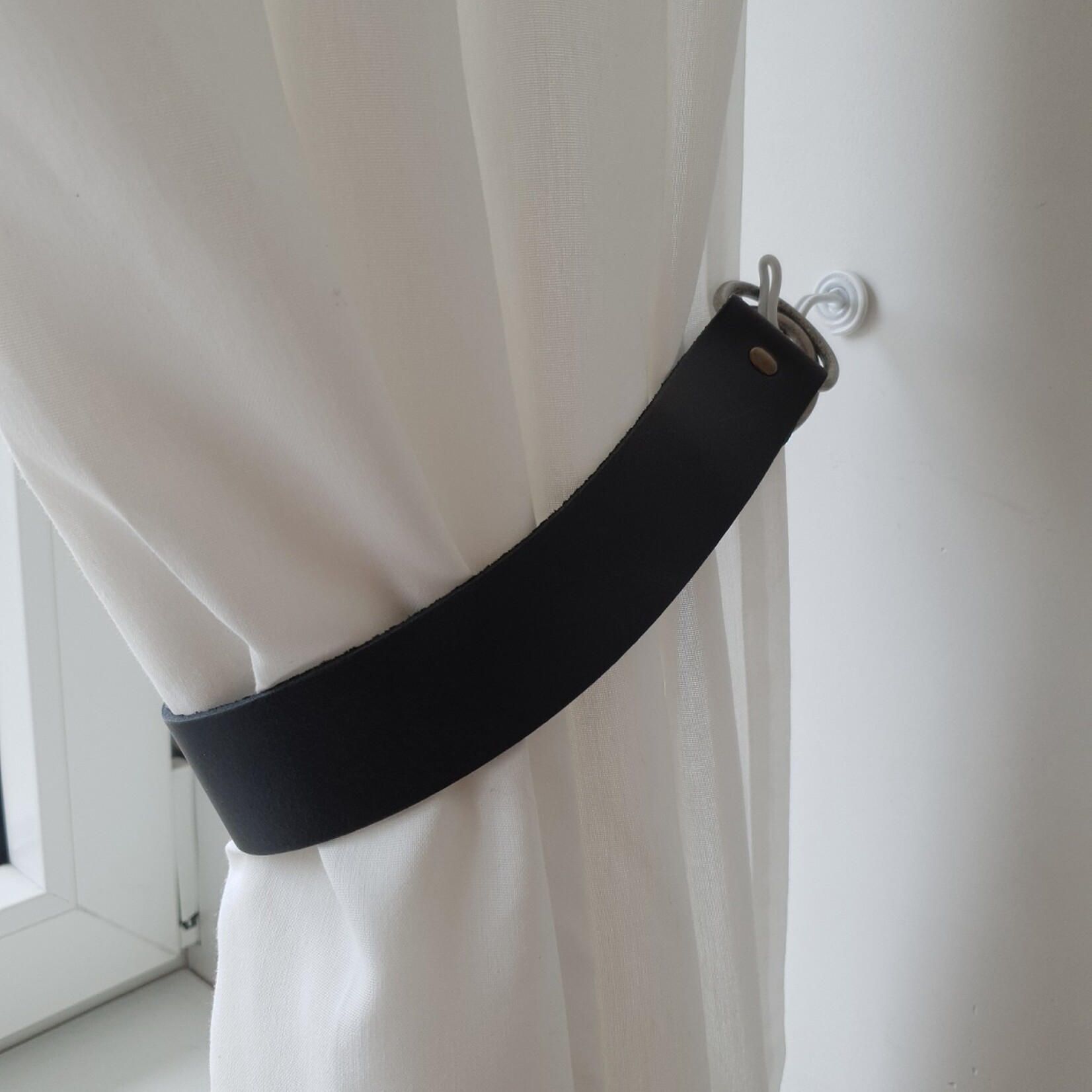 Bij Lien Embrasse leer Gordijn 4 cm Antraciet