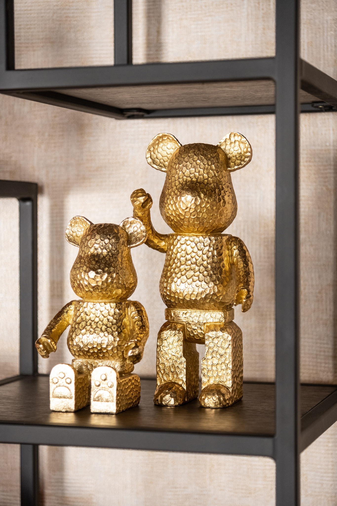 Richmond Interiors Deco object Beer goud zittend » CHE Interiors