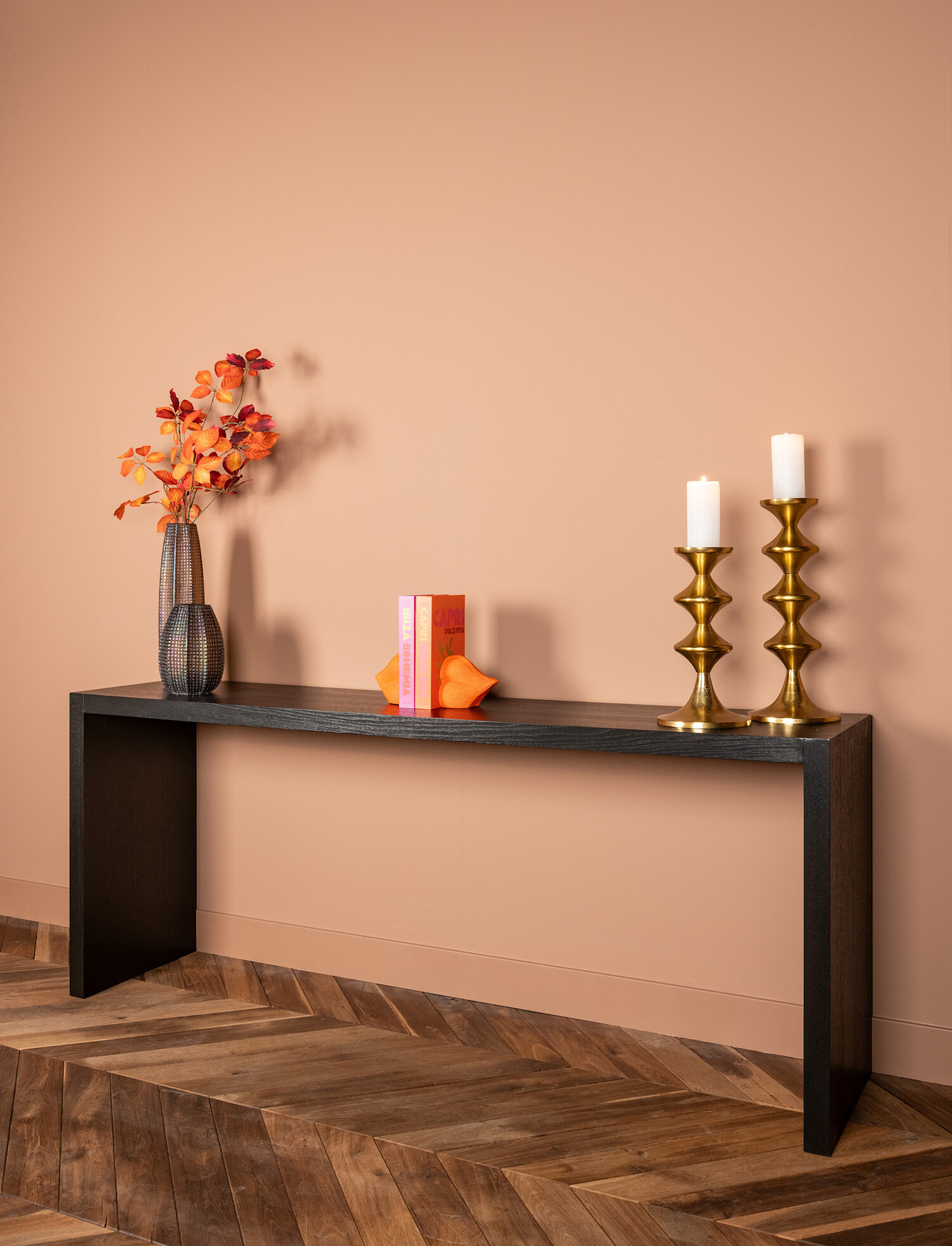 Richmond Interiors Boekenstandaard Lips oranje