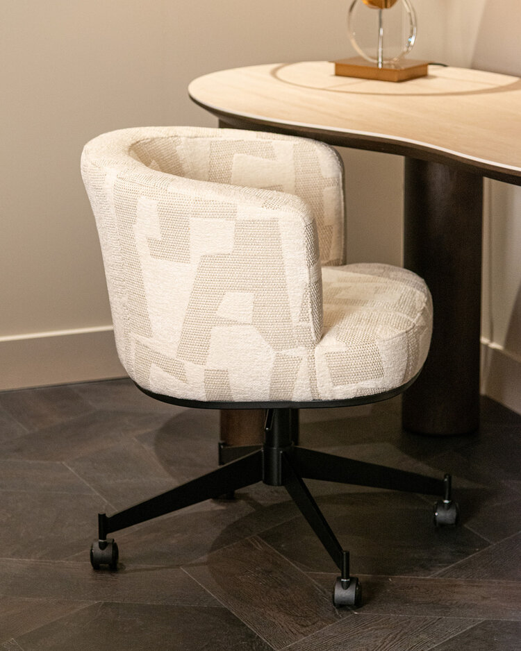 Richmond Interiors Eetkamerstoel Rochenne beige graffic draaibaar op wieltjes