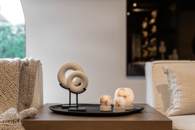 RAF Deluxe Windlicht Olessa Alabaster zandsteen voet - medium