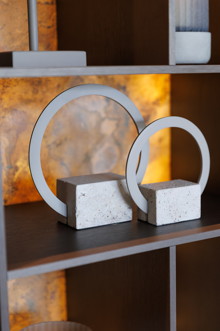 Bombyxx Ornament Kalmar Mini Travertine Aluminium Small