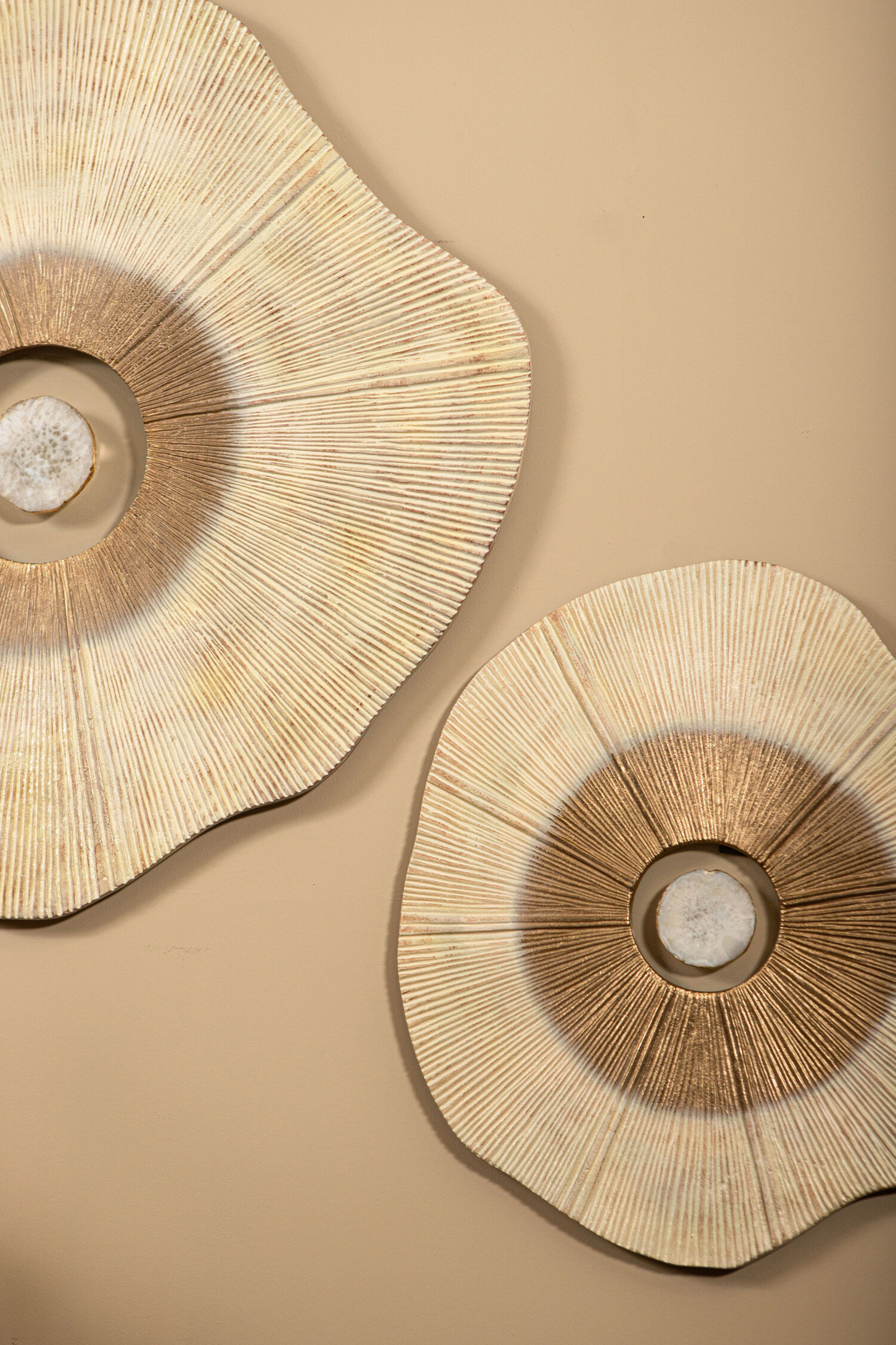 PTMD Collection Rella Beige organisch wandpaneel aluminium center stone Small