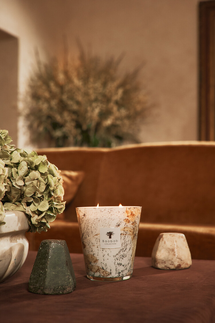 Baobab Collection Geurkaars Leaves Naïs Limited Edition Max 16 Signature
