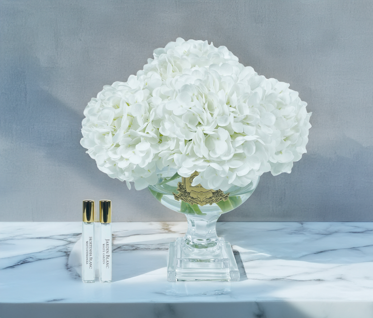 Côte Noire Luxury Provence Hydrangea Bouquet Medium White Gold Badge