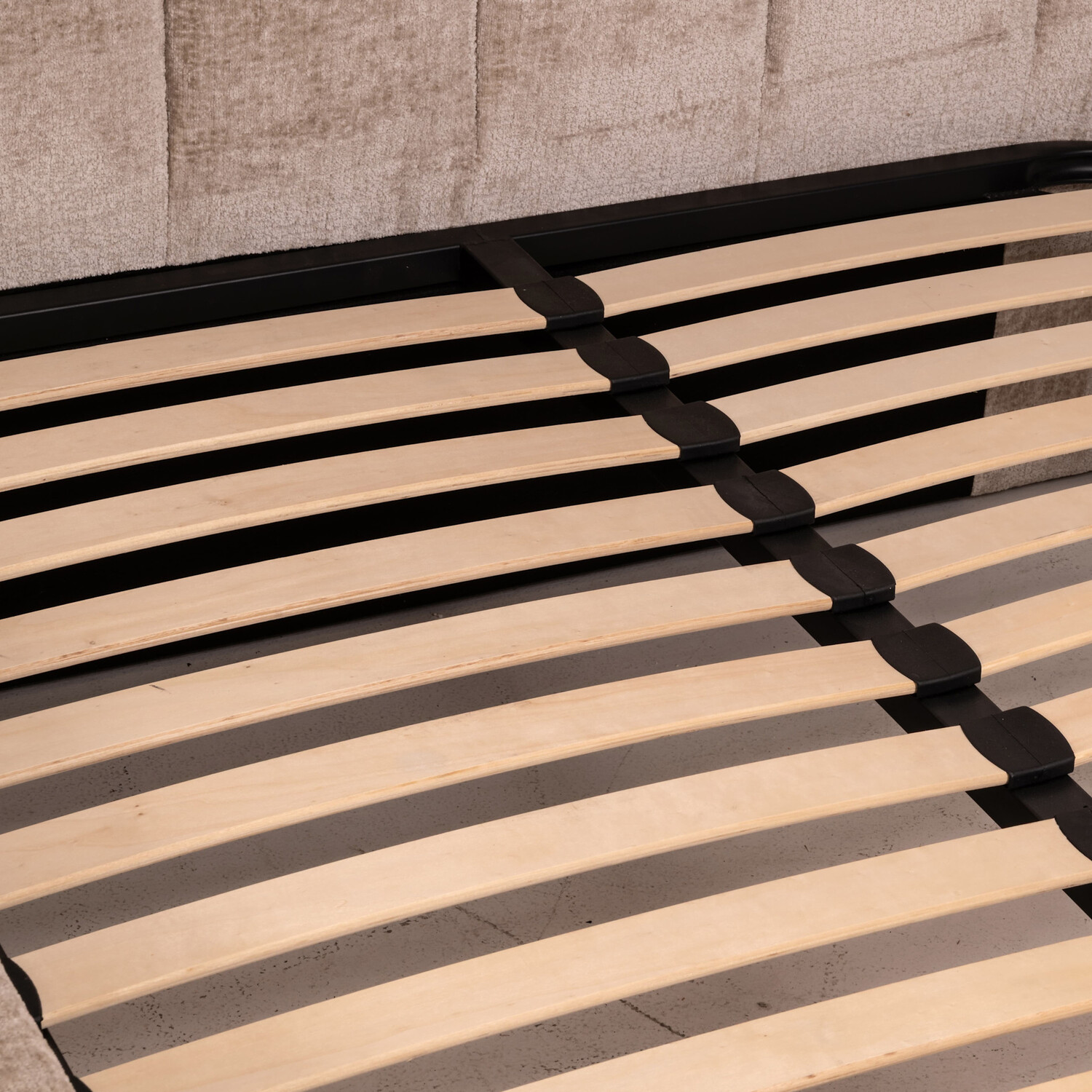 Richmond Interiors Bed Pixie clay chenille met pull-out bed 120x200 cm