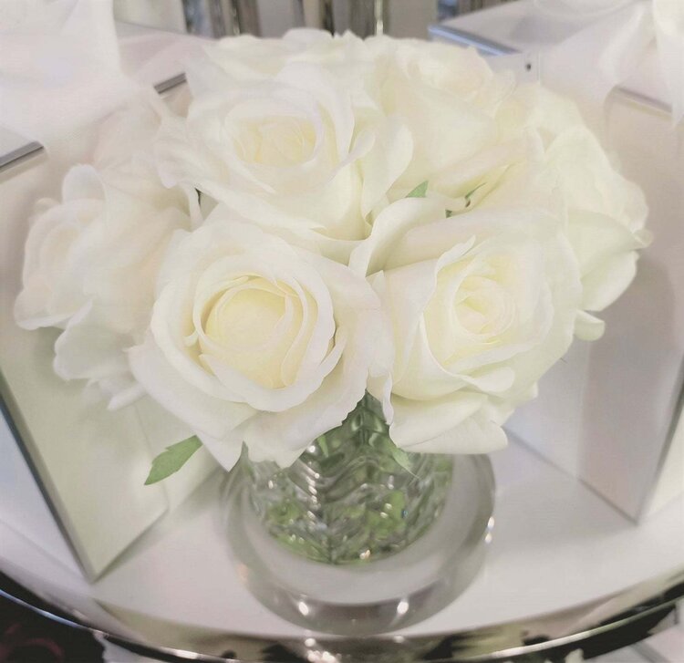 Côte Noire Luxury Herringbone Vase White Rose Buds Bouquet