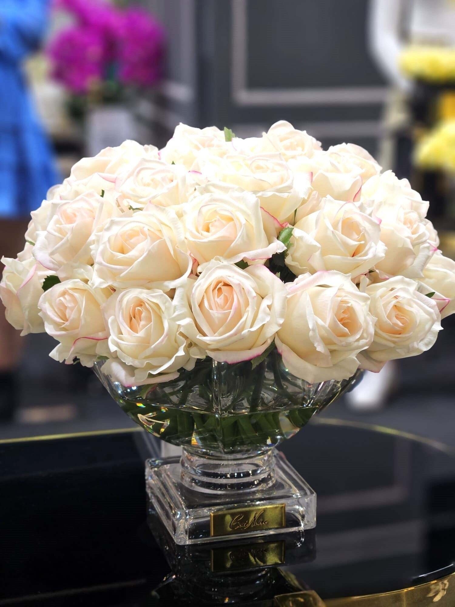 Côte Noire Centre Piece Vase Pink Blush Rose Buds Gold Badge