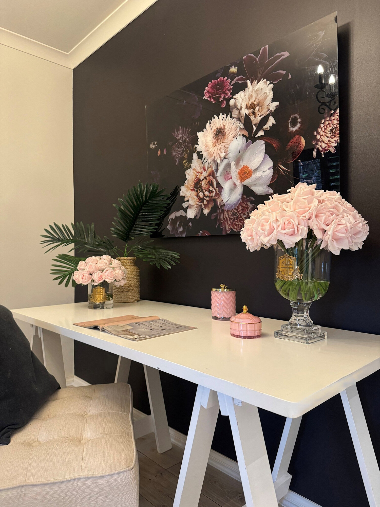 Côte Noire Luxury Versailles French Pink Rose Bouquet Gold Badge