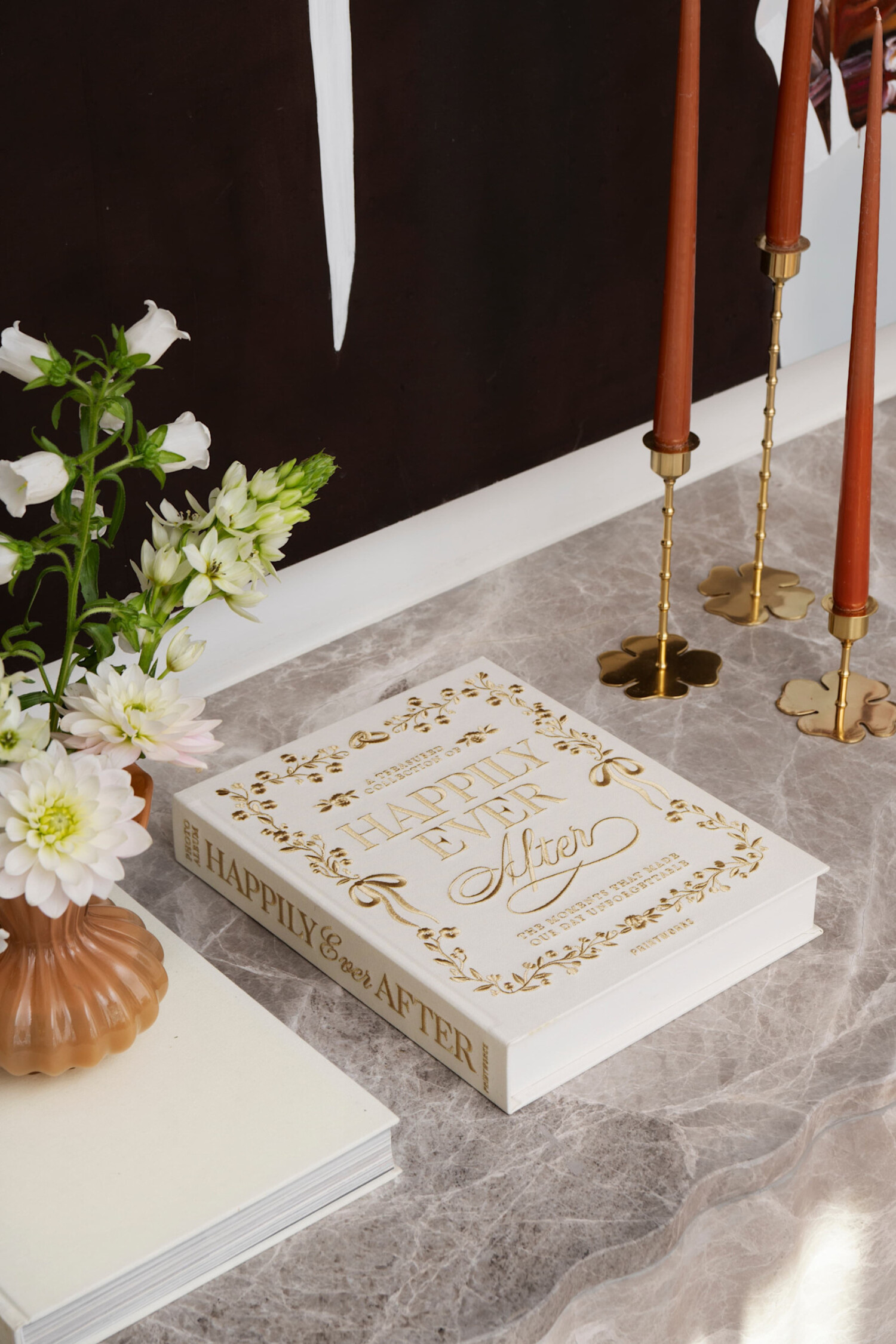 Koffietafelboek Happily Ever After - geborduurd