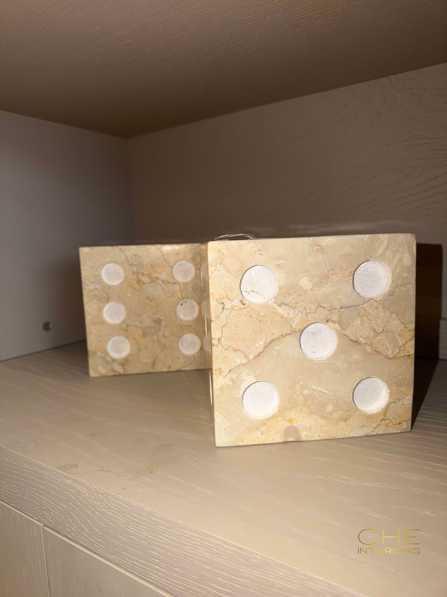 Marble Dobbelstenen marmer Set van 2
