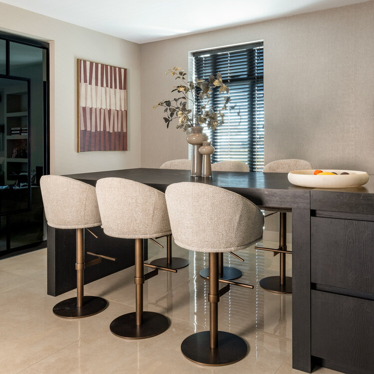 Richmond Interiors Wall art Voga brown