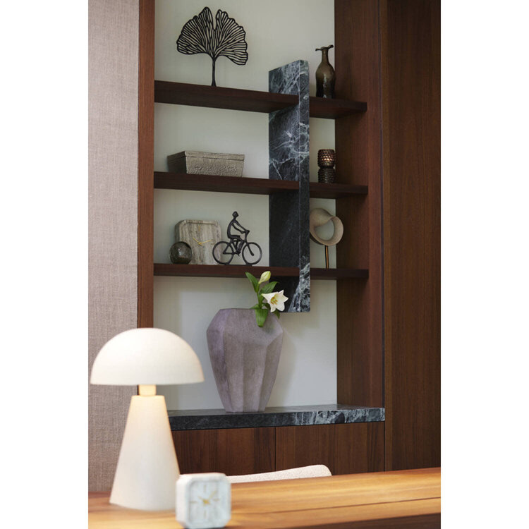 Ornament Tuzla taupe donker brons op voet