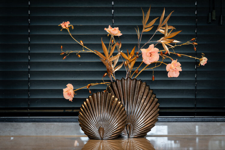 Richmond Interiors Vaas Mara brass antique klein