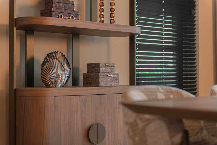Richmond Interiors Vaas Mara brass antique klein