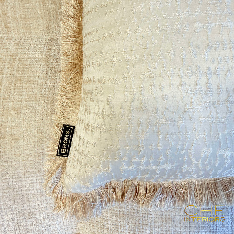 Brons interieur Sierkussen Noe Fringe met franjes 50x50 cm