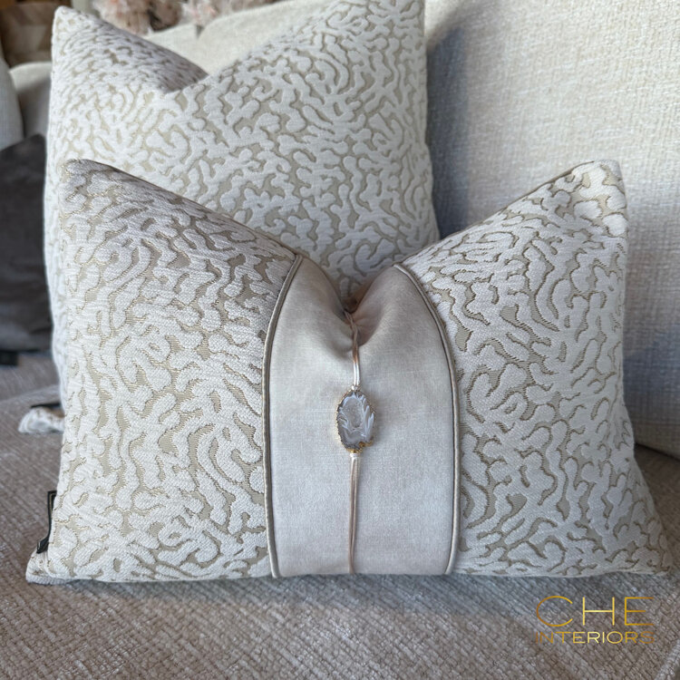 Brons interieur Sierkussen Julia 50x50 cm