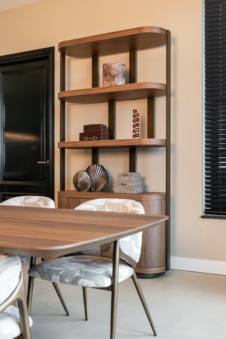Richmond Interiors Wandkast Windsor Walnut Walnoot Fineer