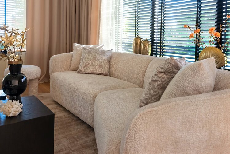 Richmond Interiors Bank Armand natural blockweave