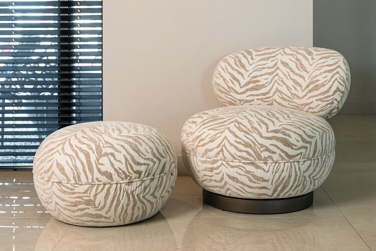 Richmond Interiors Poef voetenbankje Jace beige tiger