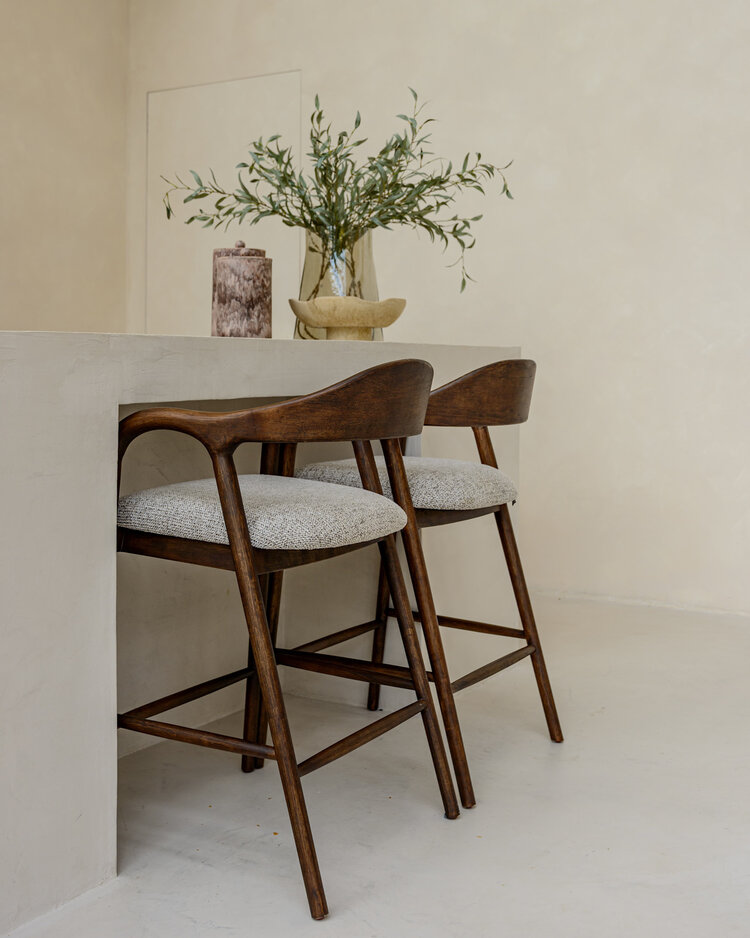 Richmond Interiors Counterstoel Mihara mocca fancy fire retardant