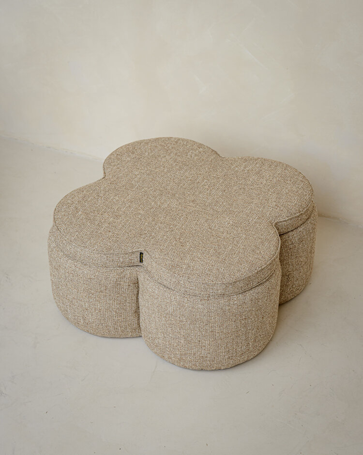 Richmond Interiors Poef voetenbank Corbeau sand tweed met opbergruimte
