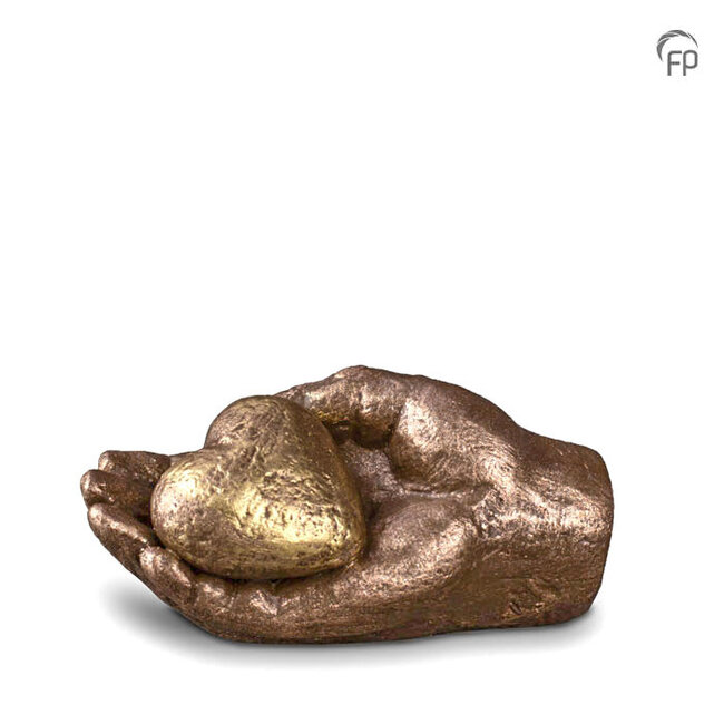 Keramische urn - Hand met hart -  TU 012