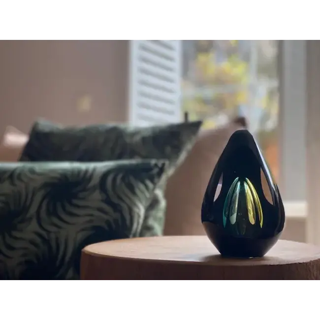 Kristalglazen urn diamant - zwart met groene kern en gouden accenten