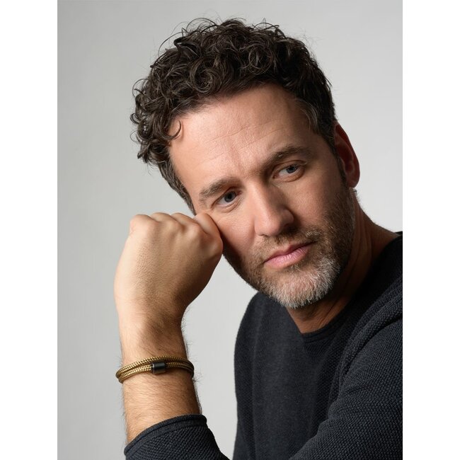 Koord herenarmband goudzand met zwarte ashouder