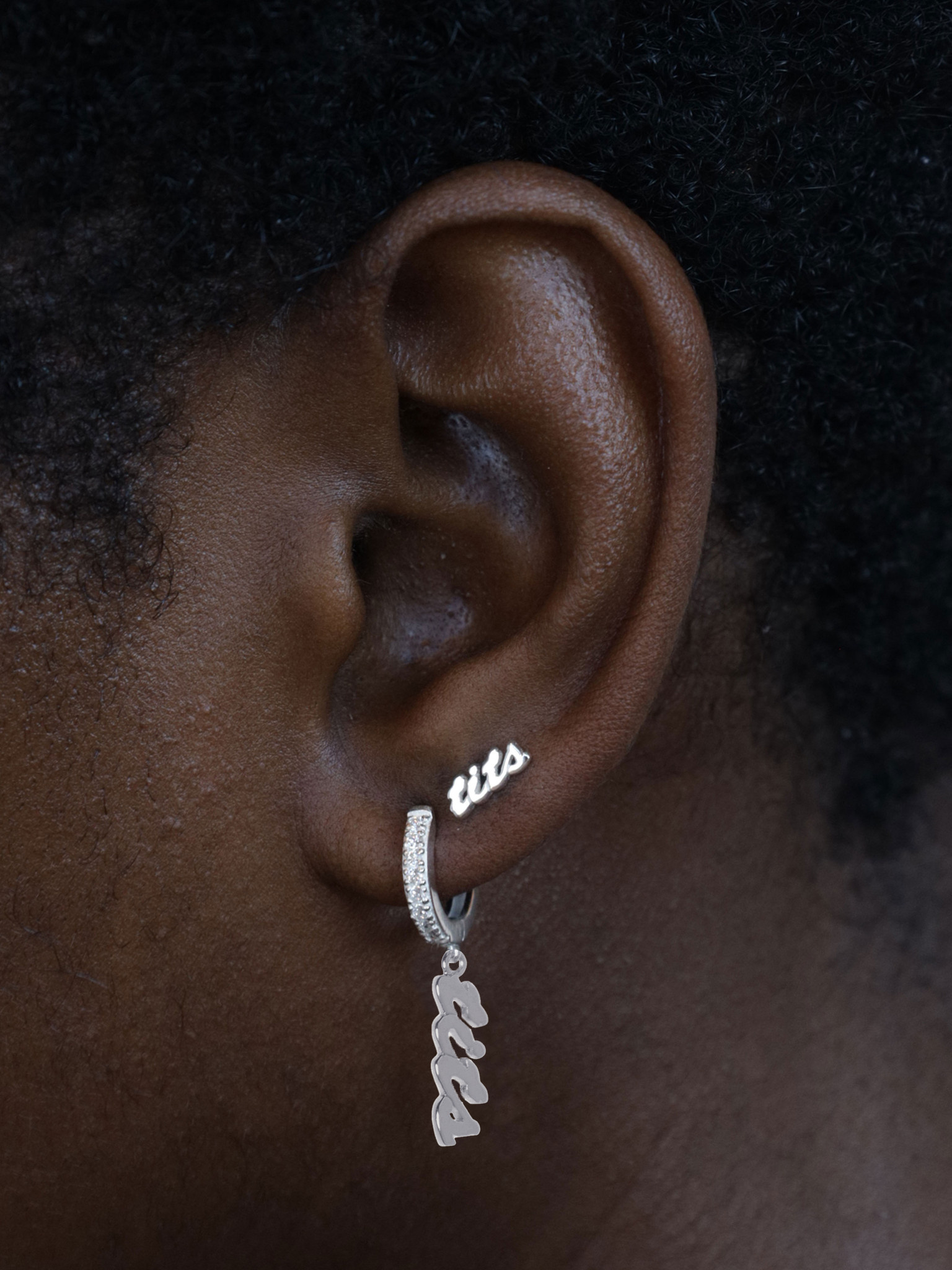 T.I.T.S. TITS CRYSTAL OORBEL ZILVER