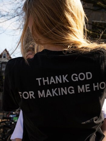 T.I.T.S. T-SHIRT THANK GOD ZWART