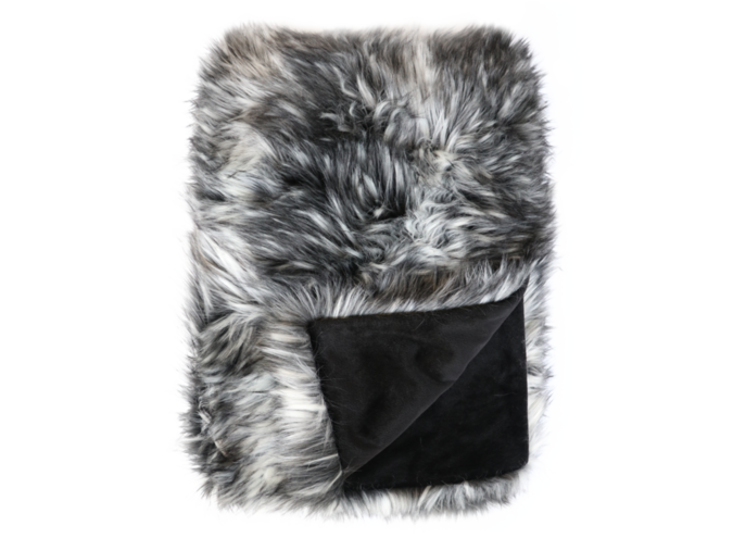 Fur throw - Alaskan Wolf