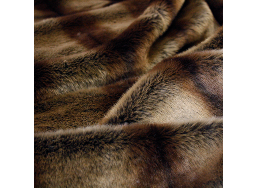 Fur throw 'Striped Beaver'