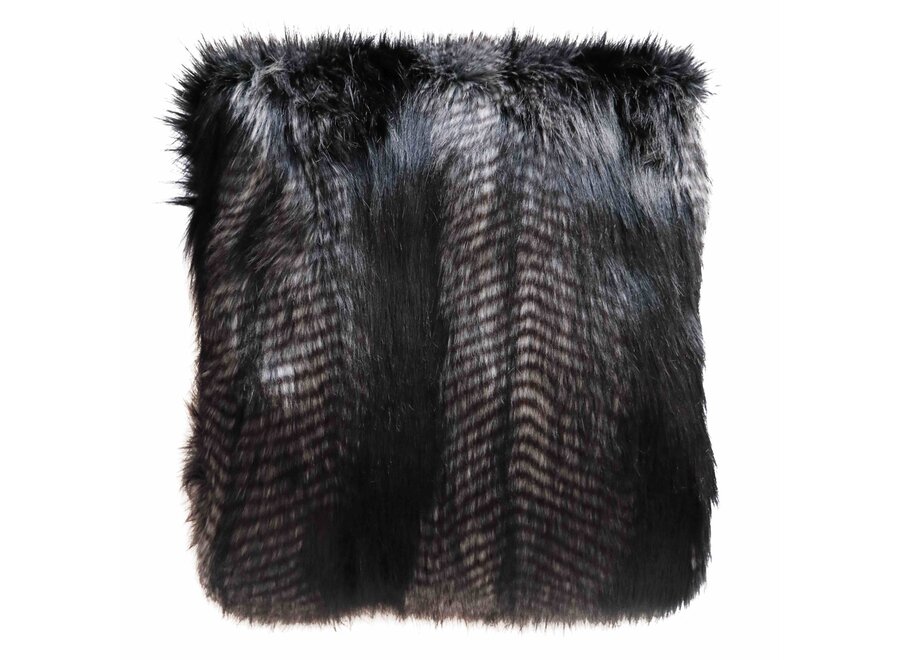 Fur throw 'Black Coyote'