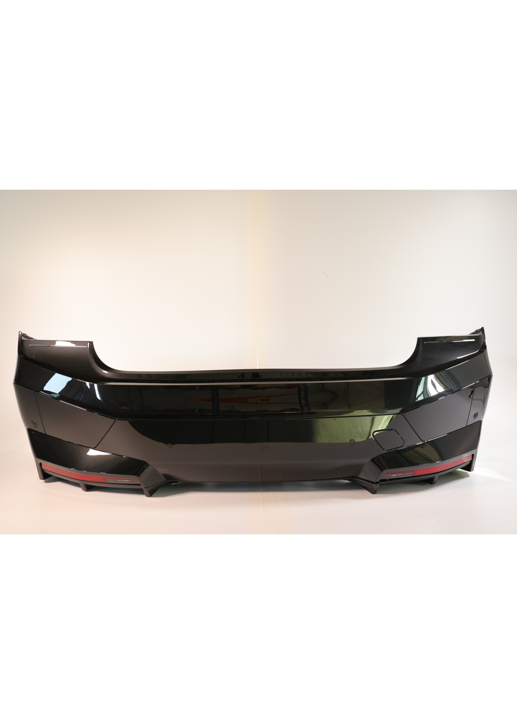 BMW BMW IX I20 Complete M-Package rear bumper M with PDC 511211460913 51125A2F3C9