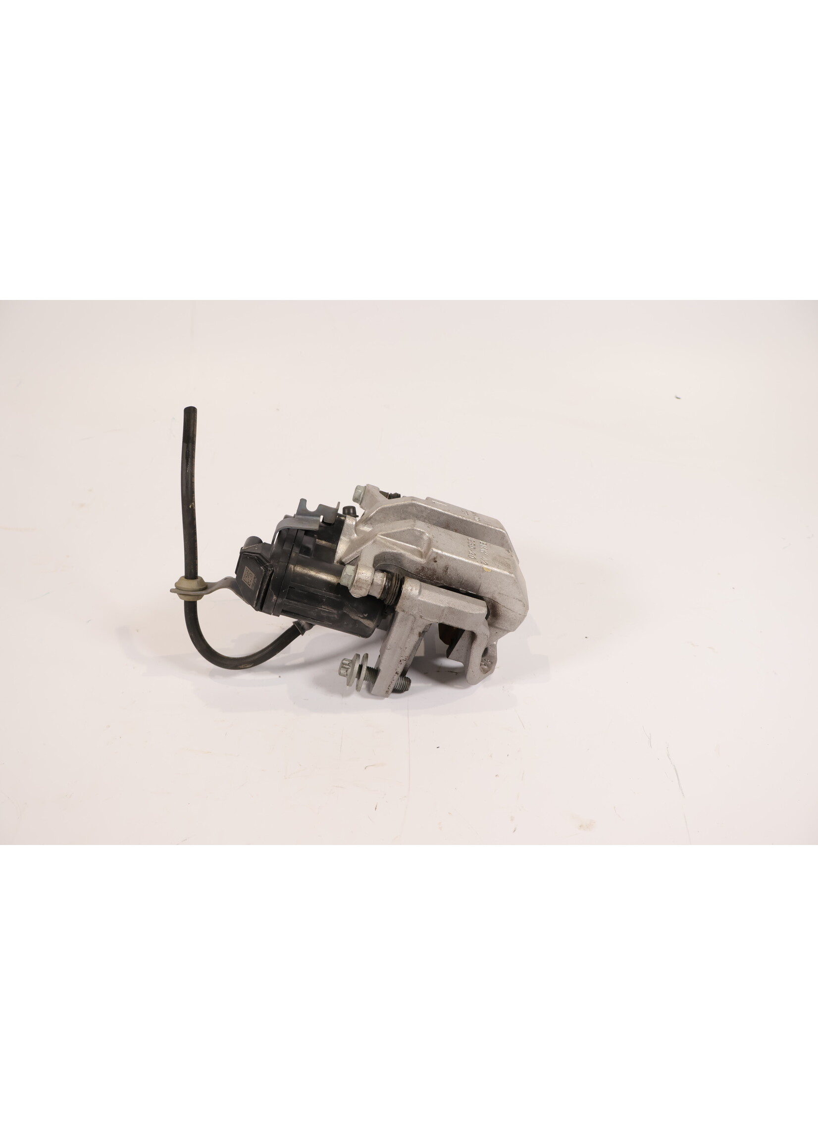 BMW BMW 4er G26 Bremssattel links hinten 354KM 34208836841 8836841