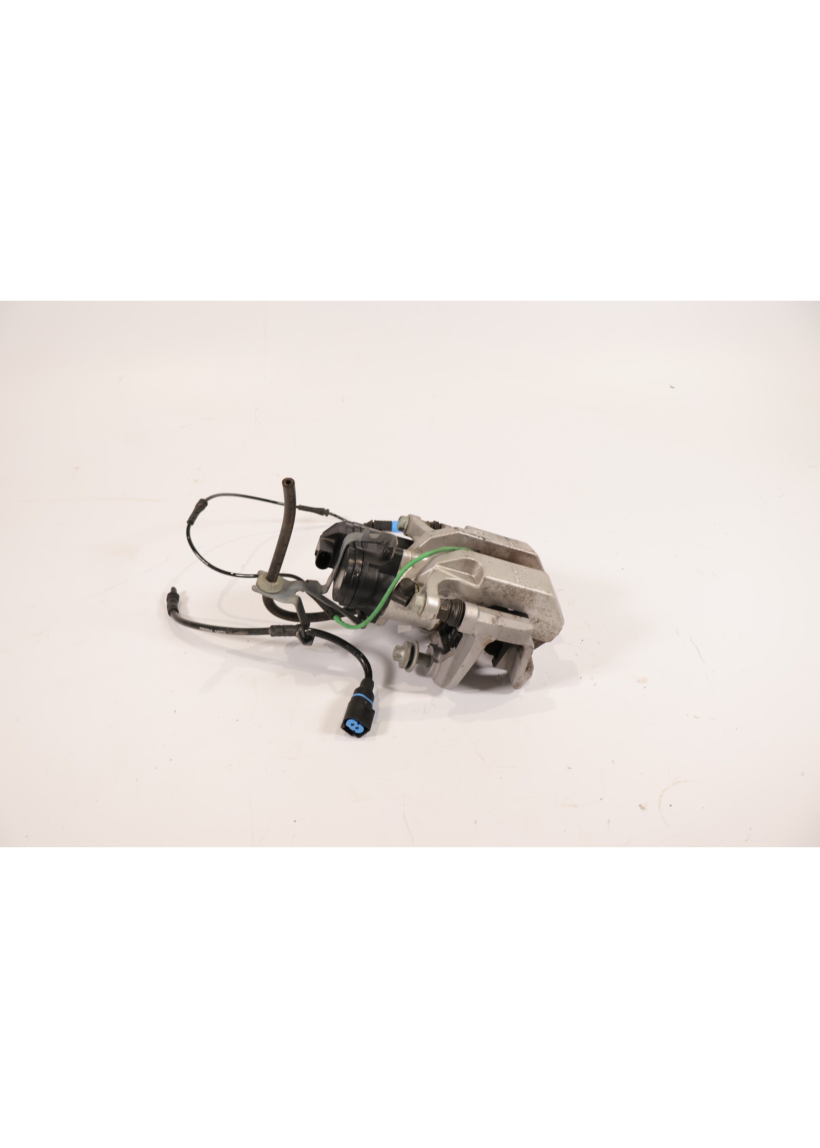 BMW BMW 4er G26 Bremssattel hinten rechts 354KM 34208836842 34 20 8 836 842 8836842