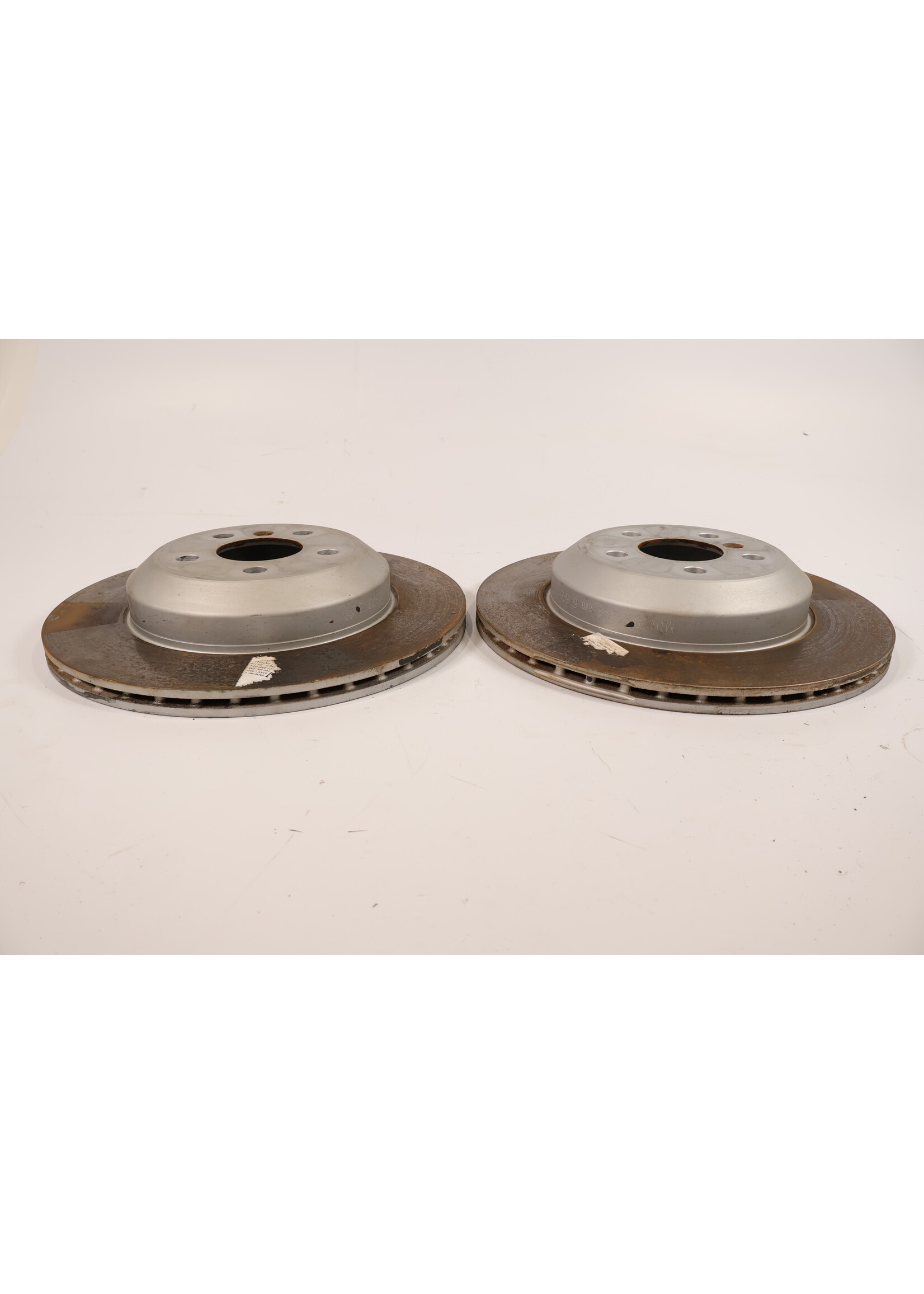 BMW BMW G20 G21 G22 G23 G26 Originele geventileerde remschijf achter 354KM 34208858323